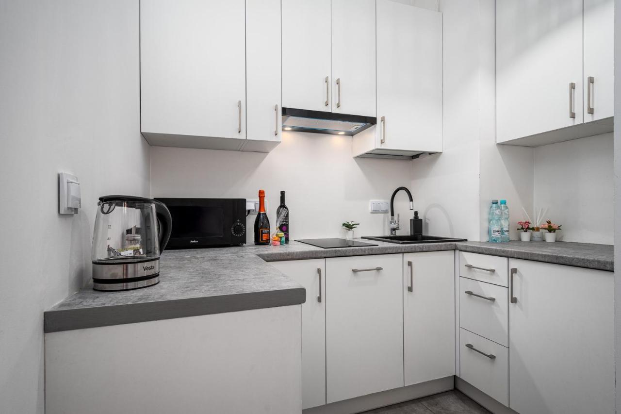 Апартаменты Prymasa Street Apartament Варшава Экстерьер фото
